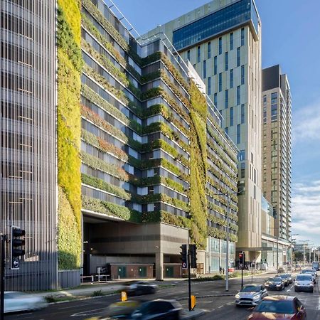 Hilton Woking Hotell Eksteriør bilde