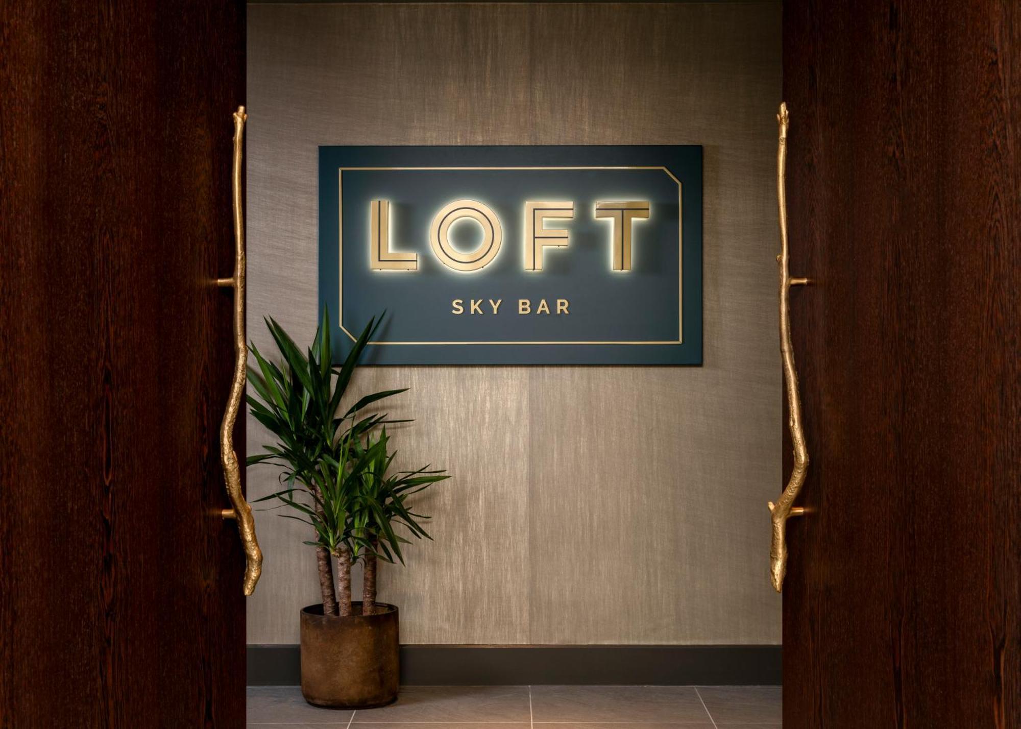 Hilton Woking Hotell Eksteriør bilde