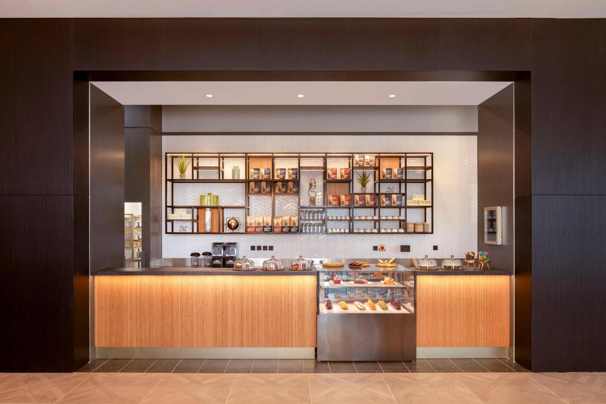 Hilton Woking Hotell Eksteriør bilde