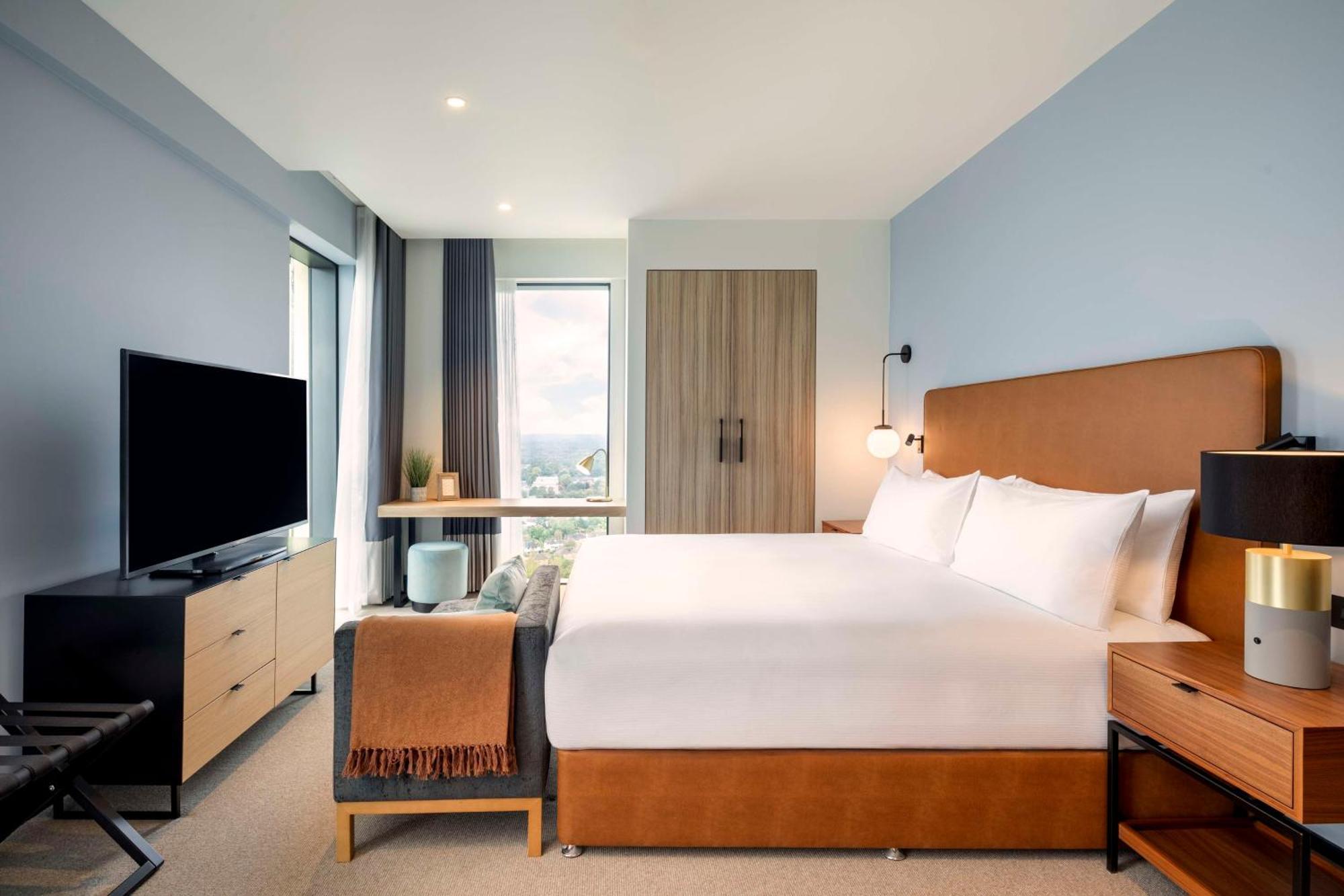 Hilton Woking Hotell Eksteriør bilde
