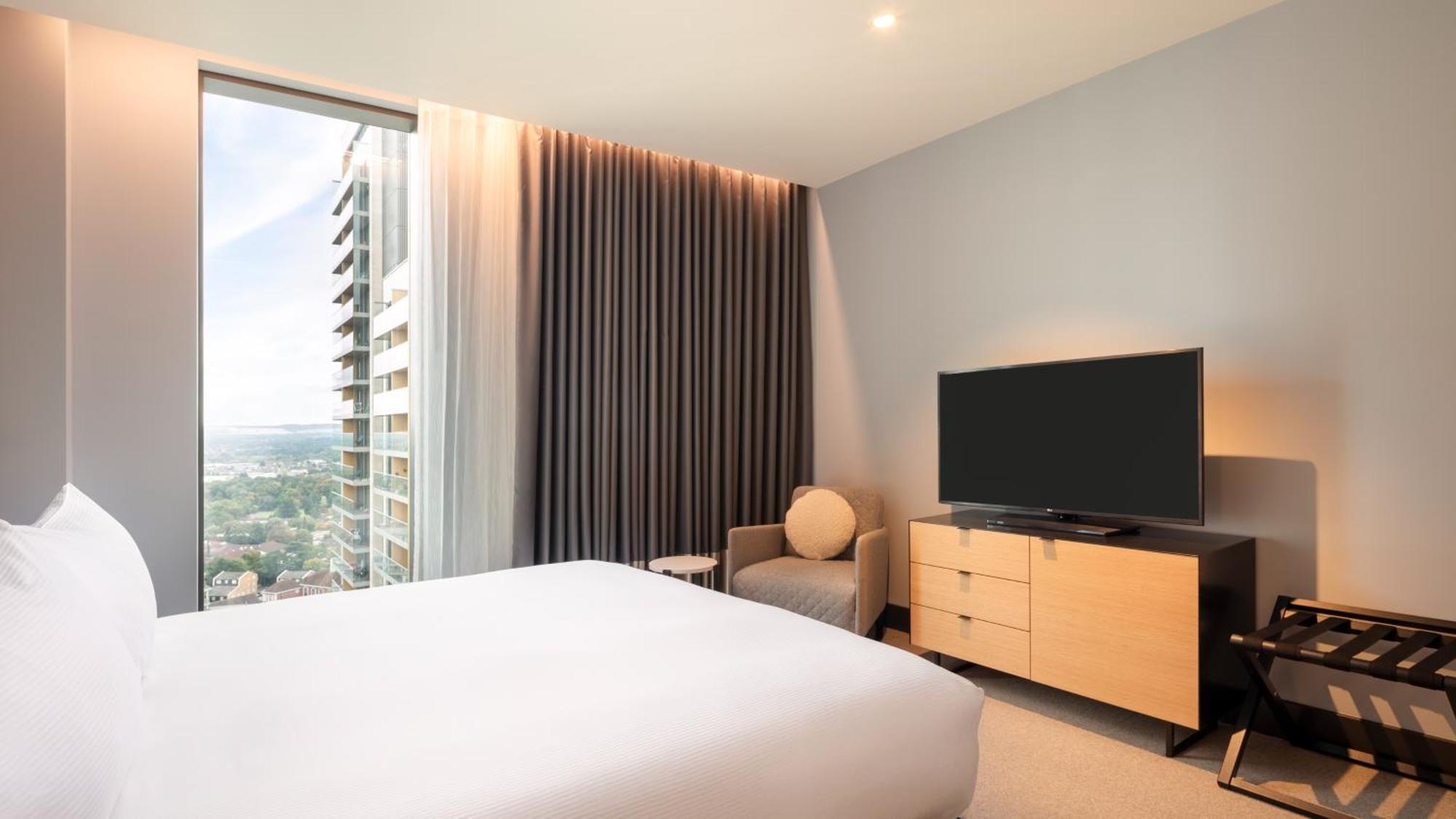 Hilton Woking Hotell Eksteriør bilde