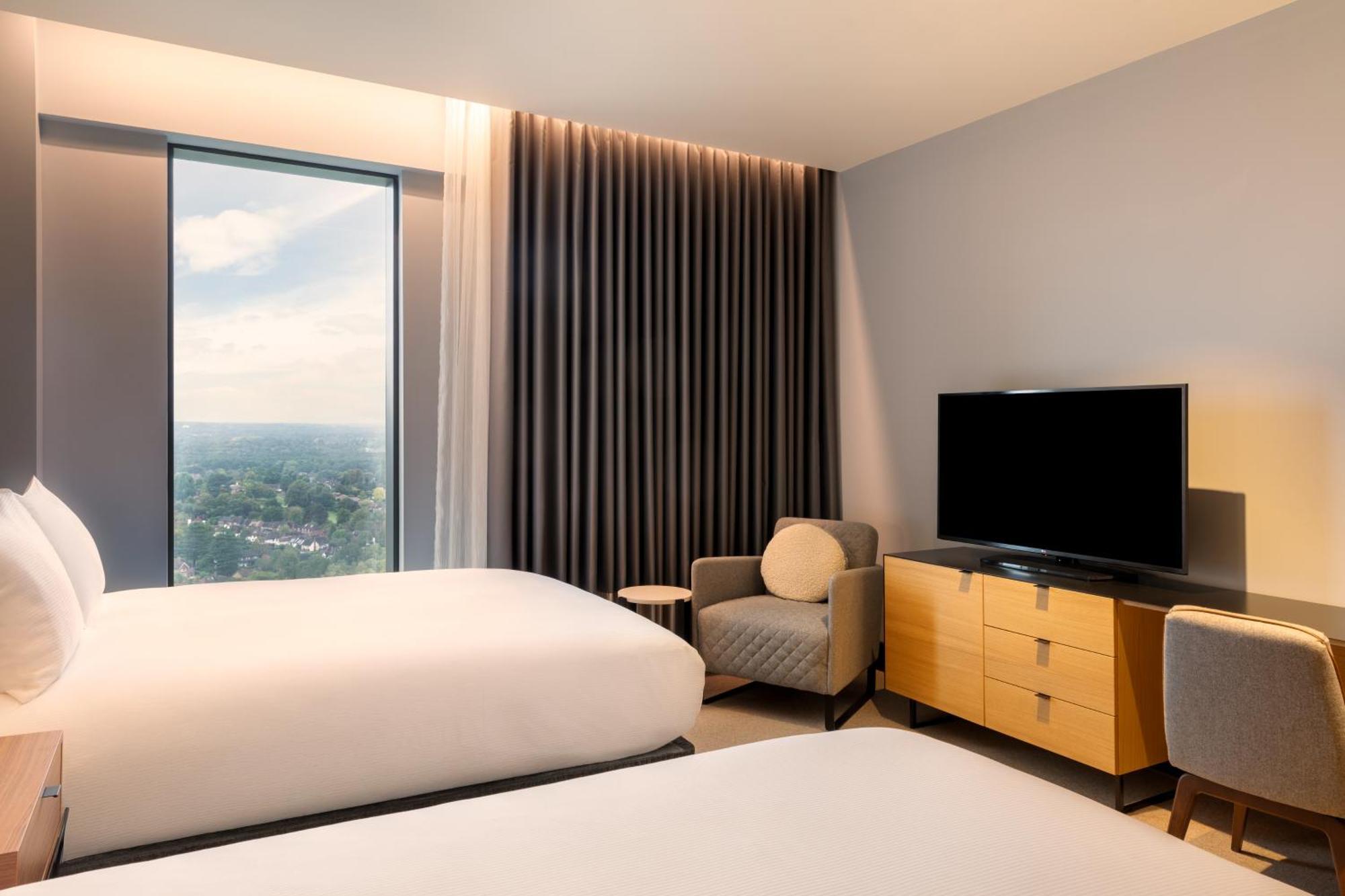 Hilton Woking Hotell Eksteriør bilde