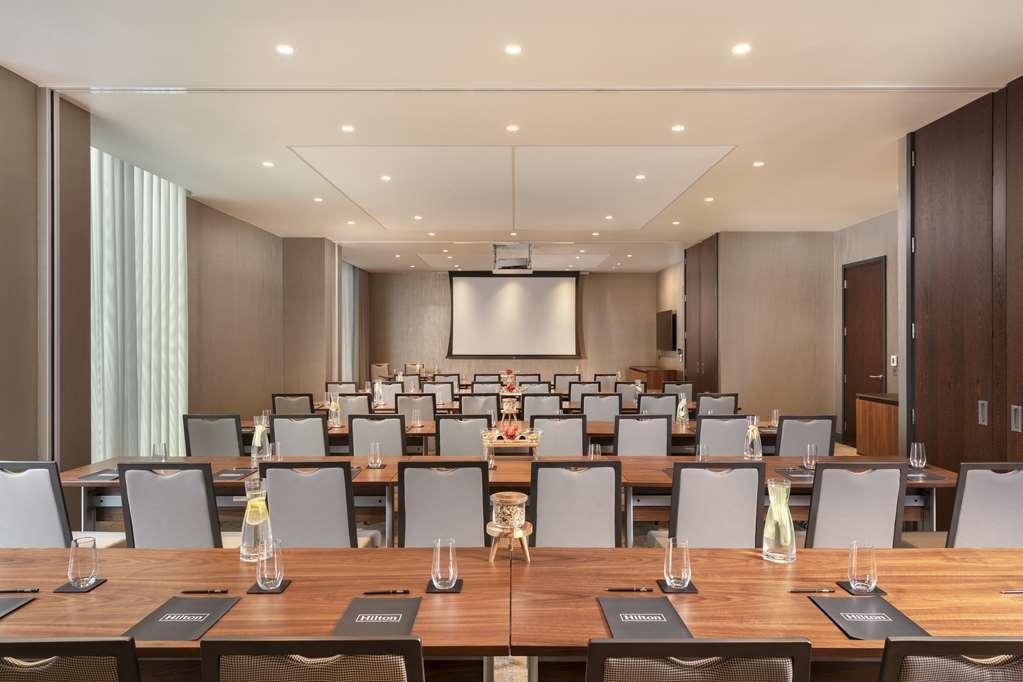 Hilton Woking Hotell Fasiliteter bilde