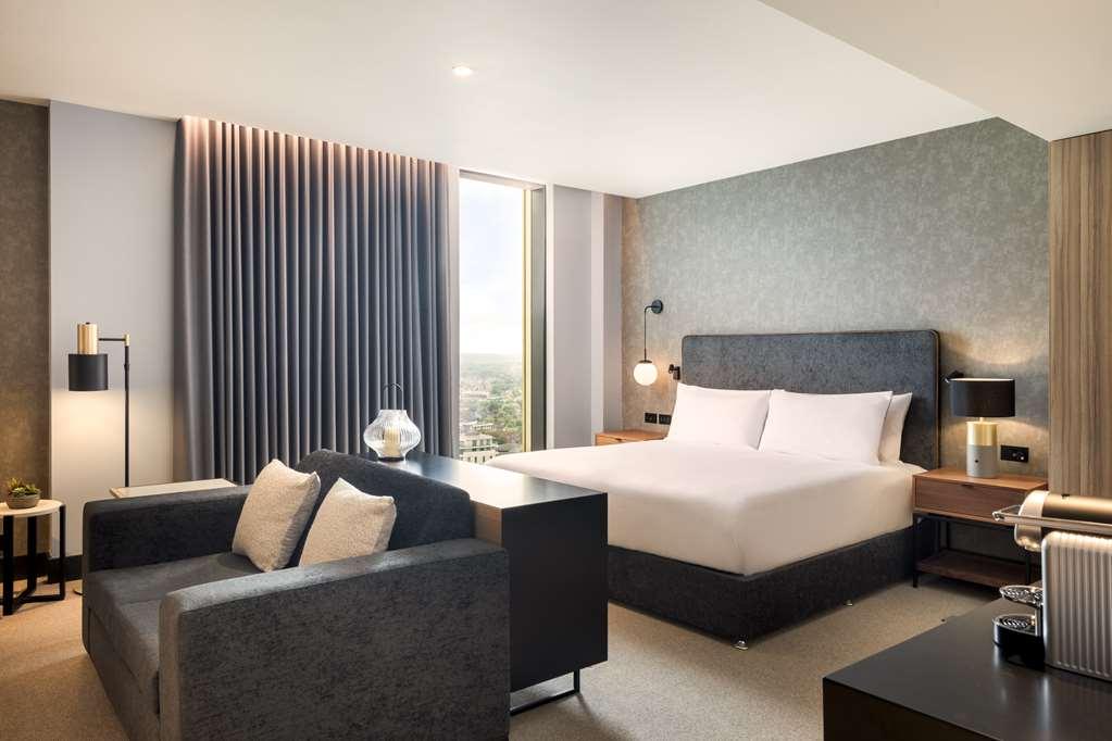 Hilton Woking Hotell Rom bilde