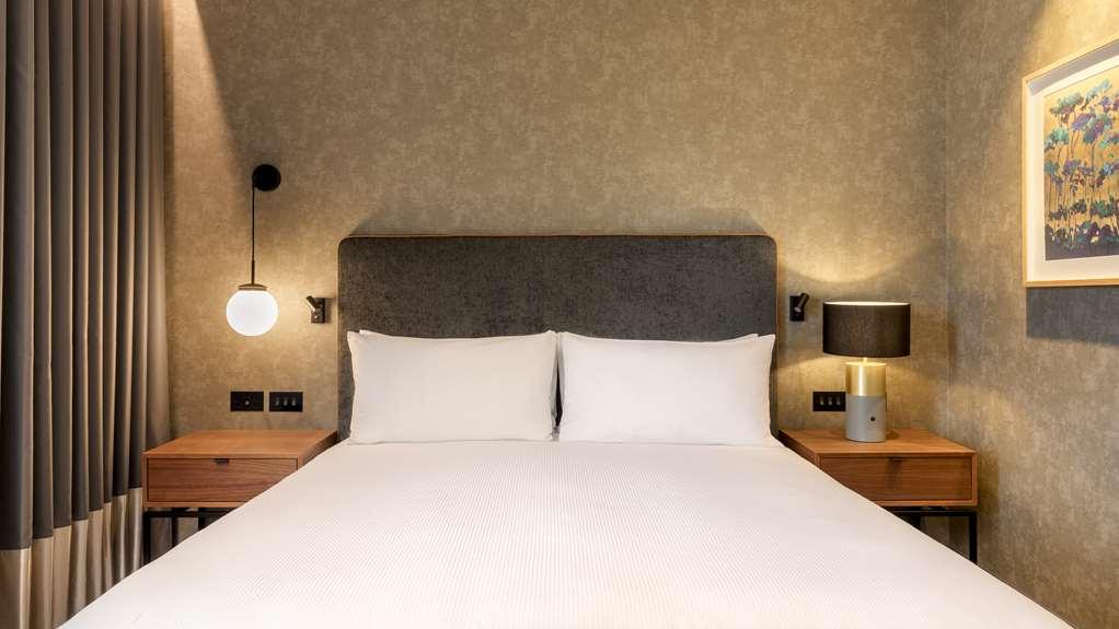 Hilton Woking Hotell Rom bilde